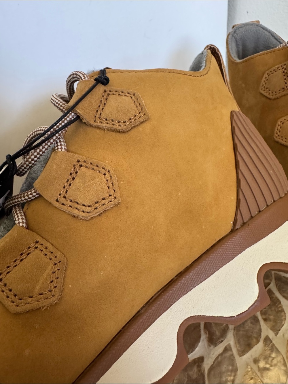 NWT Sorel Caribou Waterproof Camel Brown Sneakers size 8.5 - Picture 7 of 12